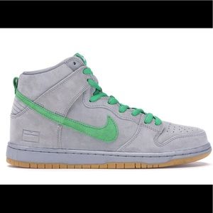 Nike Dunk SB High Silver Box
